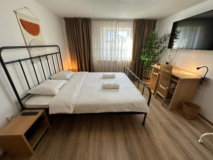 Another view of the Alessia Room